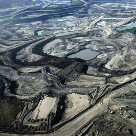 © WWF Unconventional Oil | Scraping the bottom of the barrel? © WWF Unconventional Oil | Scraping the bottom of the barrel?